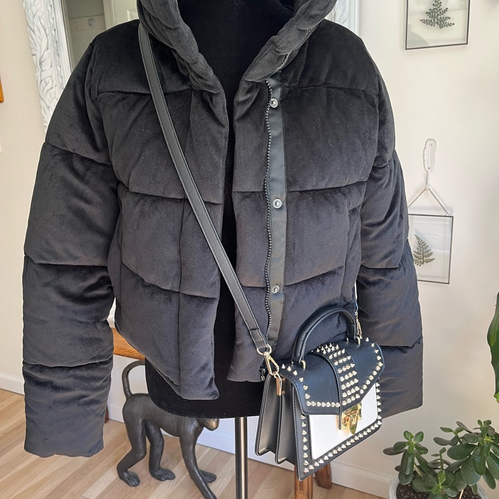 New Black Fabric Puffer Jacket